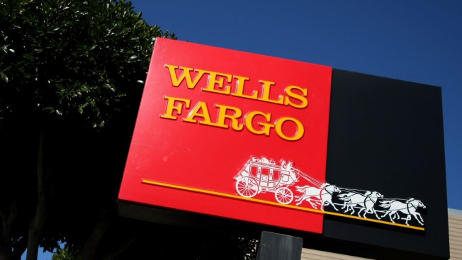 Wells Fargo to pay $110 million to settle fake account suit Wells Fargo to pay $110 million to settle fake account suit