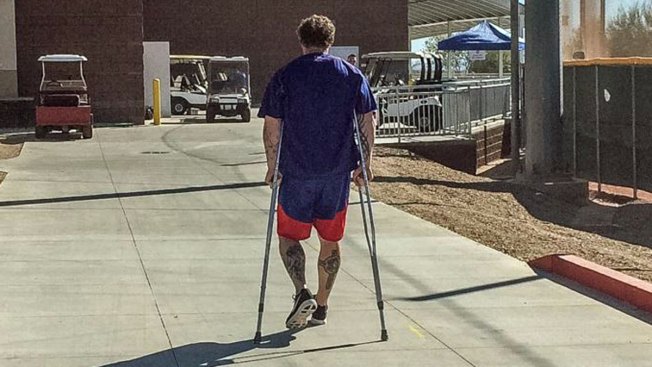 Josh Hamilton Leaves Practice to Have Knee Evaluated Josh Hamilton Leaves Practice to Have Knee Evaluated