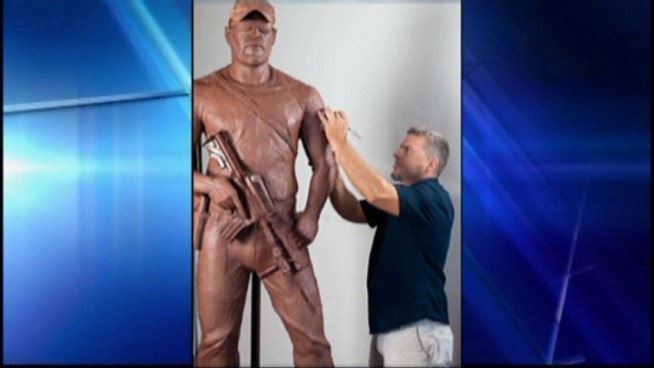 An artist has found a monumental way to honor the Navy sniper shot and killed in Erath County.