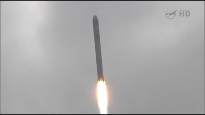 SpaceX's Dragon capsule launched atop a rocket Friday bound for the International Space Station. Raw video of the March 1, 2013 launch from Cape Canaveral, Fla.