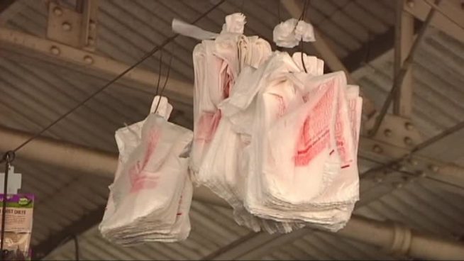 Dallas city leaders are scheduled to discuss banning plastic bags in stores.