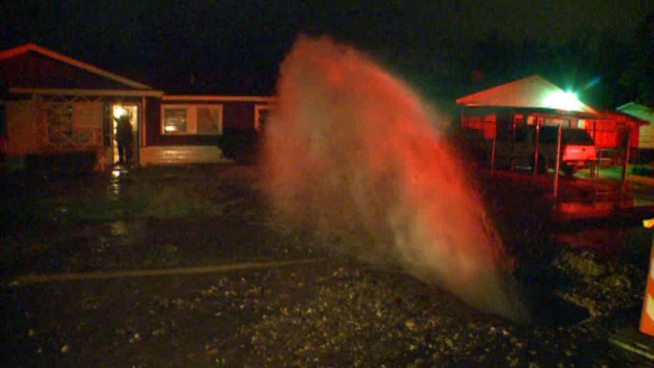 A water main break shattered the windows of a house in Fort Worth early Friday morning.