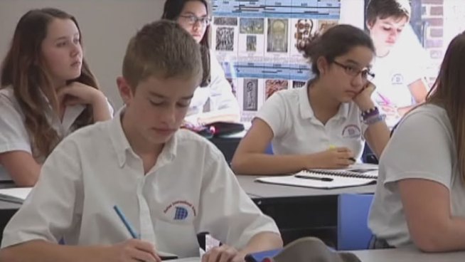 Fourteen 8th grade students from Dallas International School will be in Washington, DC Monday for the inauguration of President Barack Obama.
