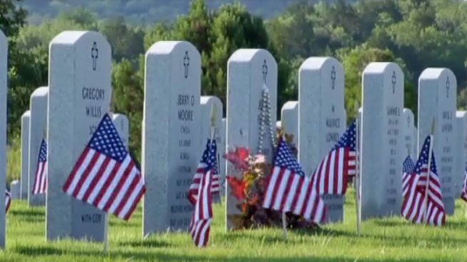 North Texans gathered at DFW National Cemetery on Memorial Day to remember the men and women who died while serving in the United States Armed Forces.