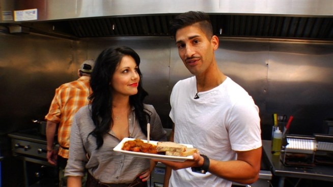 http://media.nbcbayarea.com/images/FEASTCURRYWURST_722x406.jpg