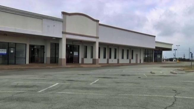 The City of Garland will use a $100,000 federalgrant to study how to redevelop the Centerville Marketplace off I-635 and Centerville Road.
