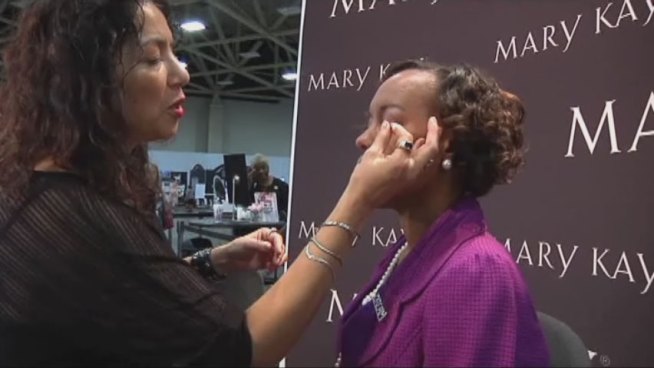 The Mary Kay convention is in its third and final week at the Dallas Convention Center and two former servicewomen are the newest recruits in the Mary Kay army.
