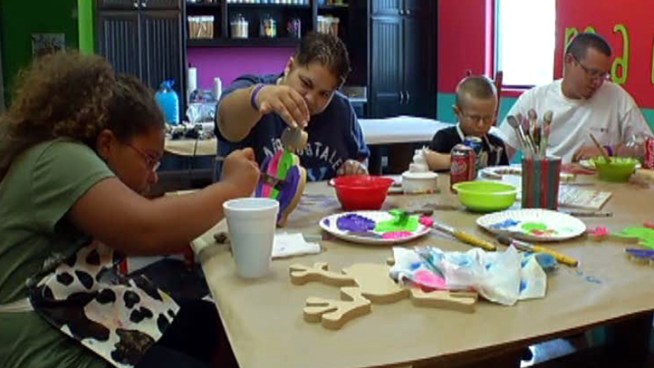 A North Texas mother with a rare form of cervical cancer is creating lasting memories with her family with the help of her Johnson County community.