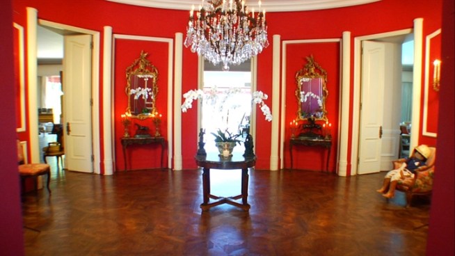 http://media.nbcbayarea.com/images/OHNAT5131DZsaZsaGaborHouse1001BelAirRdweb_722x406_2131996622.jpg