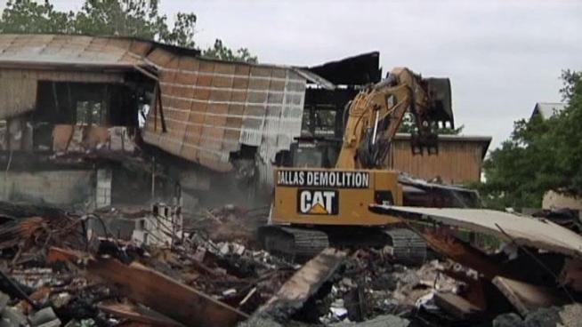 The demolition of the burned Selwyn School in Denton started Wednesday, it's the first time school officials and teachers were allowed to sift through the burned remains.