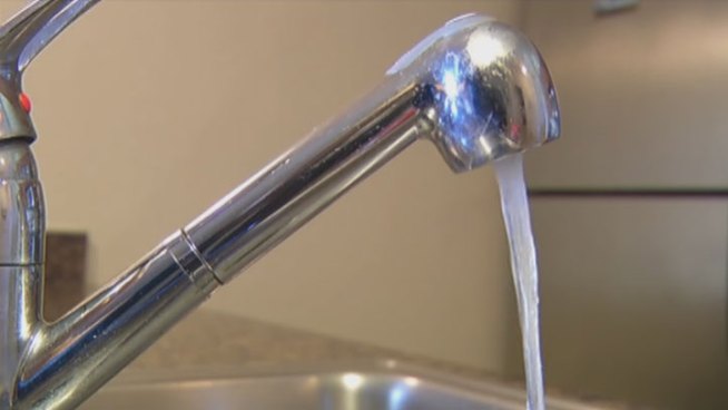 The North Texas Municipal Water District is increasing its wholesale rate to member cities, mainly because of an expensive pipeline project.