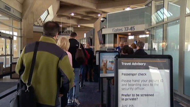 Sixteen U.S. airports use private screeners, but the TSA has decided not to expand the program.