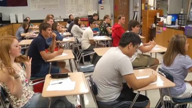 Parents in Arlington ISD are pushing for a later start to their students' school day.