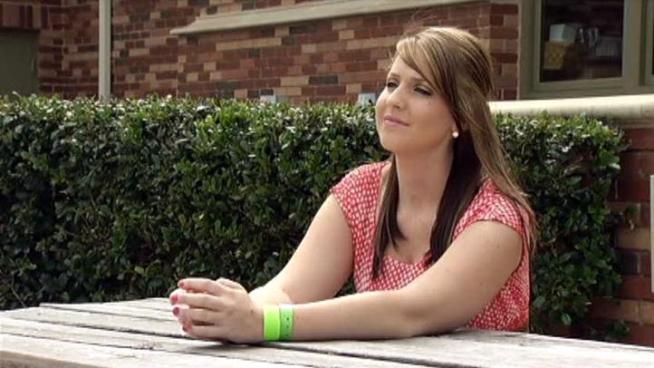 A North Texas 20-year-old with cancer is getting encouragement from 2,500 Facebook supporters.