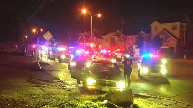A man was arrested early Sunday morning after a police chase through Kaufman and Dallas Counties.
