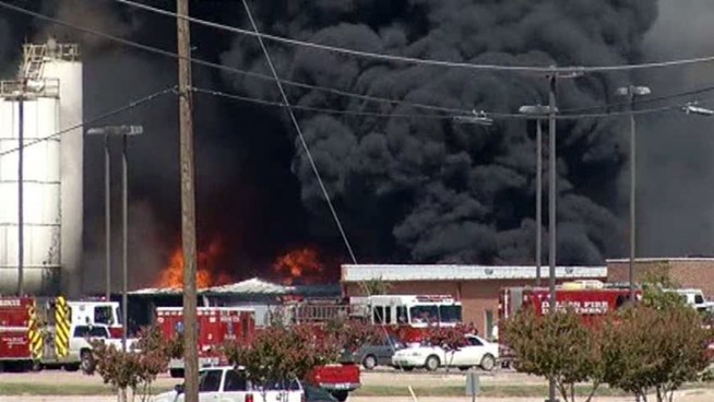 The EPA says air tests after a massive fire a a Waxahachie chemical plant showed no immediate threat to the public.