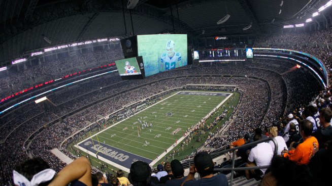 Dallas Opera to Simulcast at Cowboys Stadium