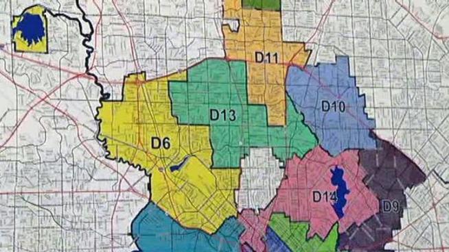 The public and the City Council discussed the city's future district boundaries.