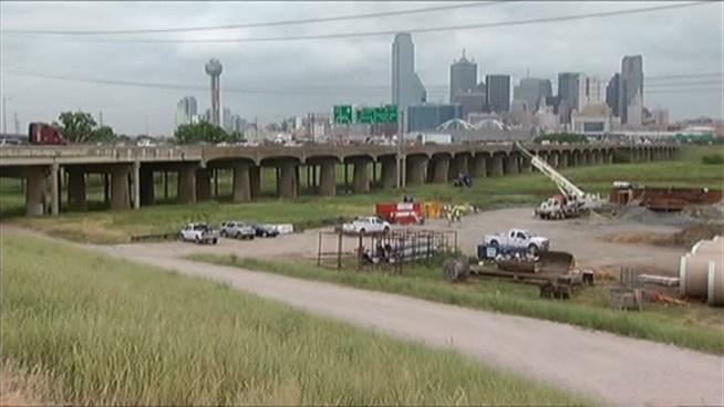 NTTA has a plan to connect Interstate 35E to U.S. 175 looping around the west and south sides of the city?s central business district. Drivers like it, Dallas Mayor Mike Rawlings to lend his opinion Wednesday.