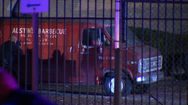 The inmate who escaped a Dallas hospital wrestled away his guard's gun after the deputy took off his handcuffs and leg shackles, according to court records obtained by a newspaper.