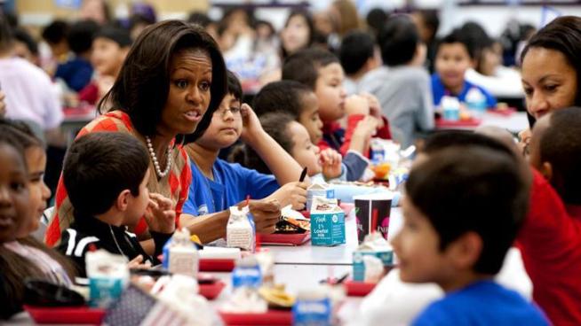 First lady Michelle Obama will visit a Fort Worth Olive Garden and Dallas school to support her 