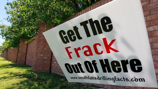 Earthquake warning issued for Oklahoma, possible link to fracking Fracking-signs