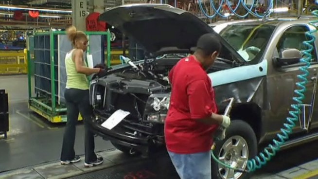 It was a rare opportunity for the public to go inside the General Motors assembly plant in Arlington to see SUVs roll off the line.