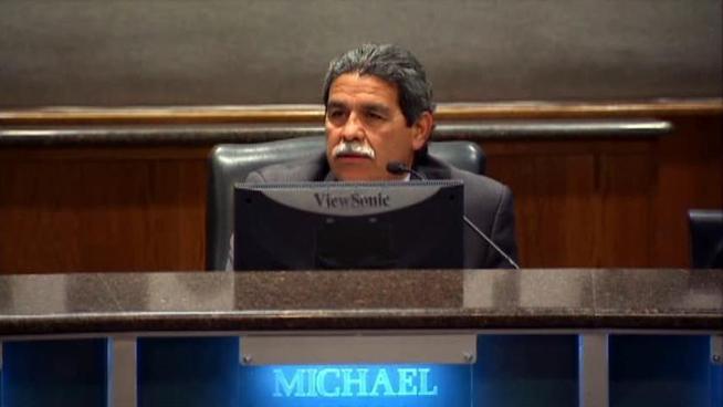 DISD school board members express frustration about trying to come up with a budget plan without knowing how much funding the state will cut.