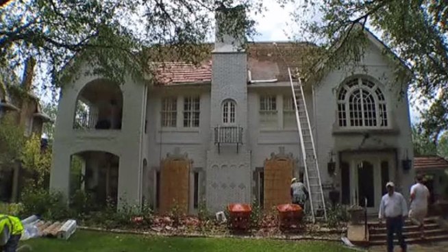 It could take months for homeowners Dallas to make repairs after Wednesday's hail storm. For those living in historic neighborhoods repairs will take even longer.