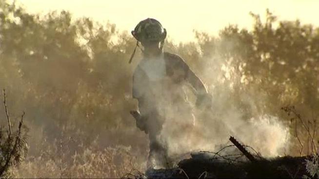 A fast-moving brush fire burned 150 acres along the Rockwall/Hunt County line Friday afternoon.