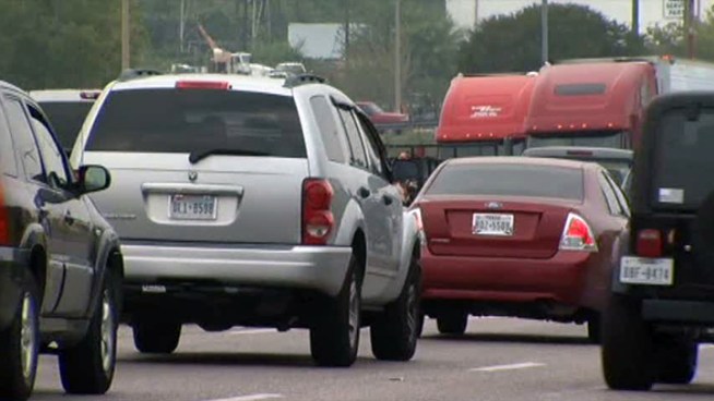 A Spanish company has signed a 50-year deal for private, for-profit toll lanes along Interstate 35W.