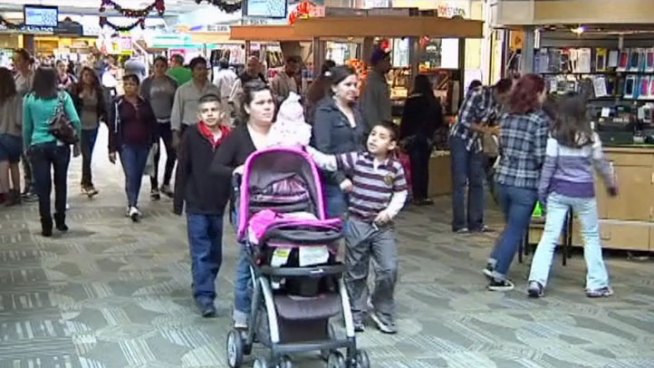 North Texas malls were filled with last-minute shoppers getting gifts for Christmas.
