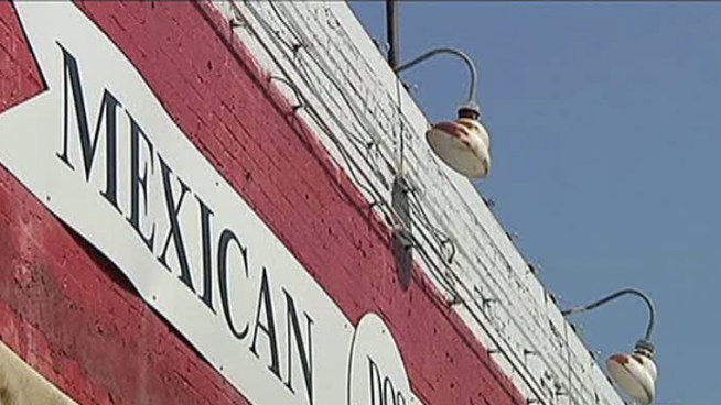 Downtown business group Old Town Mesquite wants the city to help it reduce the cost of outdoor lighting.