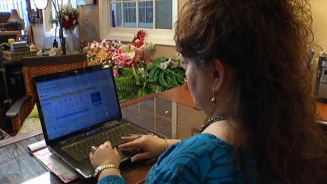 Dallas travel agent says she warns her clients about booking trips through some of the more popular sites.