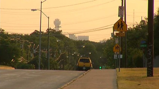 Dallas police say a pair of armed robbers has held up at least five teenagers walking home from school in the past three weeks.