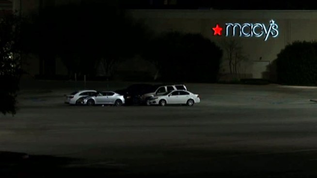 Fort Worth police say two female purse thieves attacked the victim with pepper spray in the parking lot outside Macy's at Ridgmar Mall.