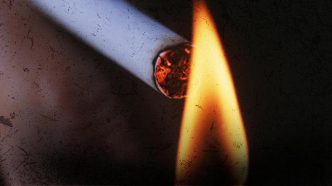 Study Links Smoking to PMS in Women