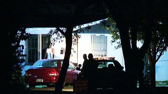 An overnight standoff between two men and police in a home on Edwards Street in Lewisville ended peacefully early Wednesday morning.
