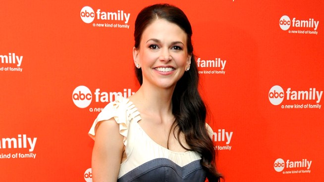 http://media.nbcbayarea.com/images/suttonfoster.jpg