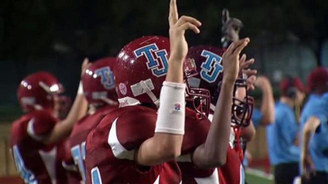 Thomas Jefferson snapped its 36-game losing streak against a Fort Worth team with its own losing streak.