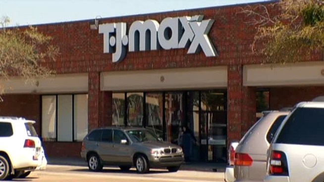 Dallas County authorities say they have shut down a sophisticated shoplifting ring that targeted popular discount stores.