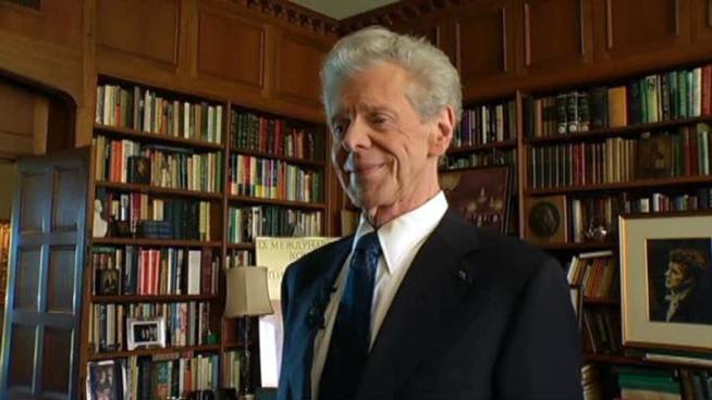 Famous Texas pianist Van Cliburn is putting up art, silver, furniture and jewelry that he has collected from around the world for auction.
