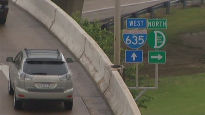 Drivers stuck in bumper-to-bumper traffic at Interstate 635 and the Dallas North Tollway are logging into Foursquare to vent.