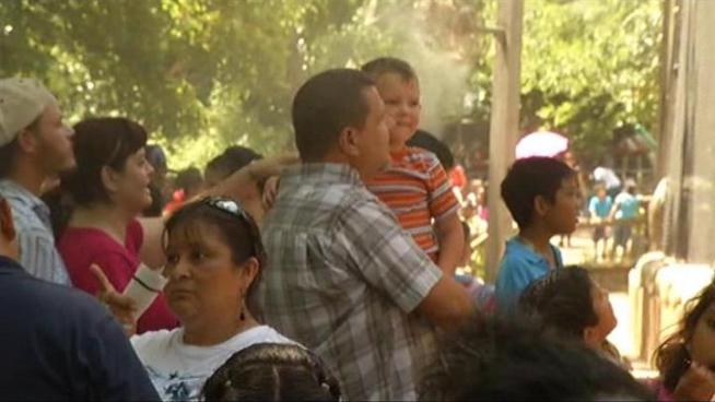 Despite triple digit temperatures, the second largest crowd in Dallas Zoo history -- 28,000 people -- showed up for Dollar Day.