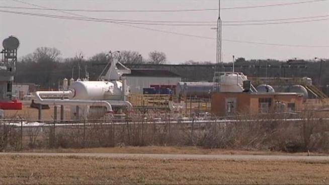 A month after getting a report on the impact of natural gas drilling on air quality, the Fort Worth City Council received an in-depth briefing Tuesday afternoon.
