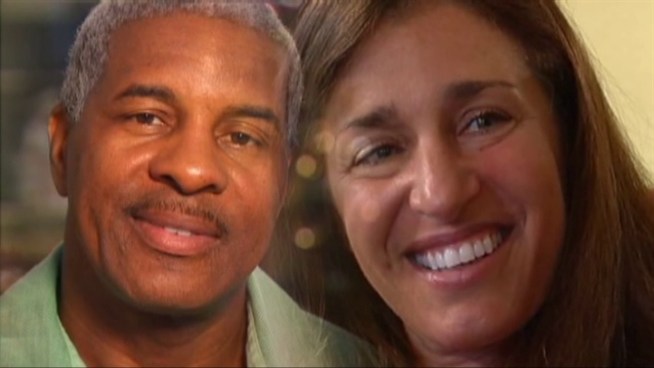 Few Texans become living donors, but here are the stories of two people who donated a kidney to a friend.