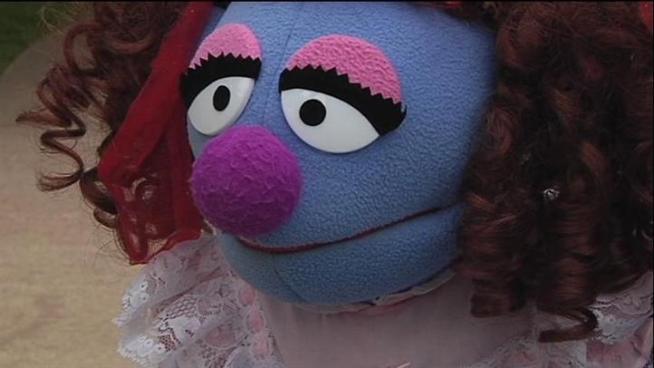 Leslie Flemming is a puppeteer with a passion for entertainment.