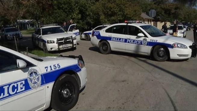 A Dallas police chase that started in the 4200 block of North Jim Miller Road, ended a short time later in the 3600 block of Wilkes Avenue.
