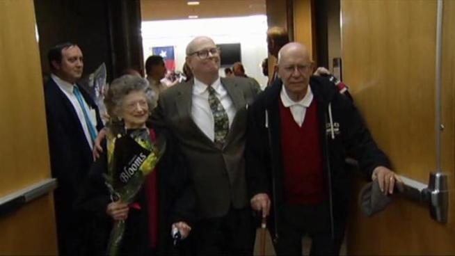Dale Lincoln Duke walked out of a Dallas courtroom Friday a free man.