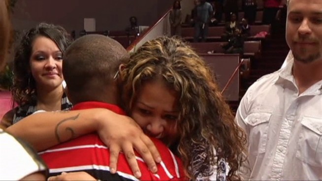 A Dallas teenager met the family of his kidney donor for the first time as part of National Donor Sabbath.
